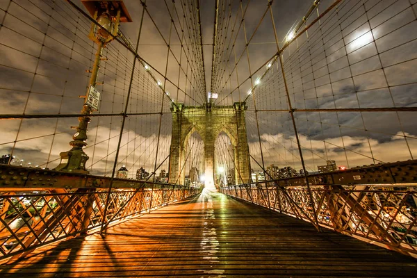 布鲁克林大桥之夜 — 图库照片