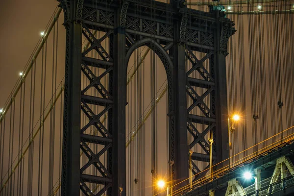 Van Nacht Manhattan Bridge — Stockfoto