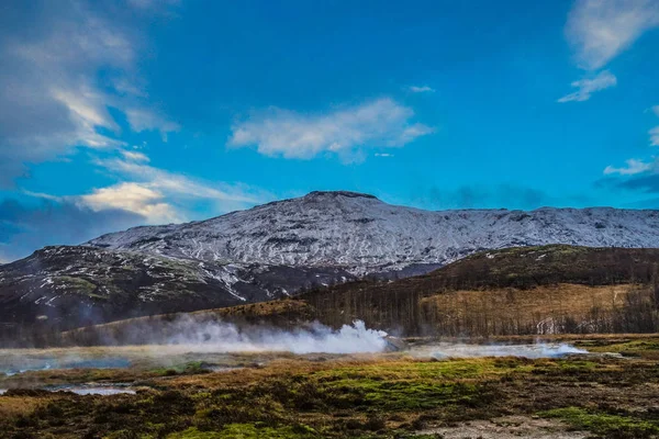 Montagne Innevate Cielo Blu Dell Islanda — Foto Stock