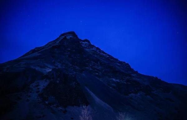Silueta Montaña Cielo Estrellado Islandia — Foto de Stock