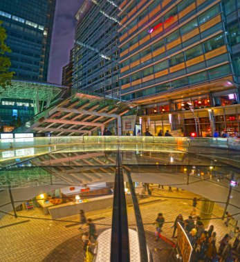 Tokyo Midtown gece manzaralı