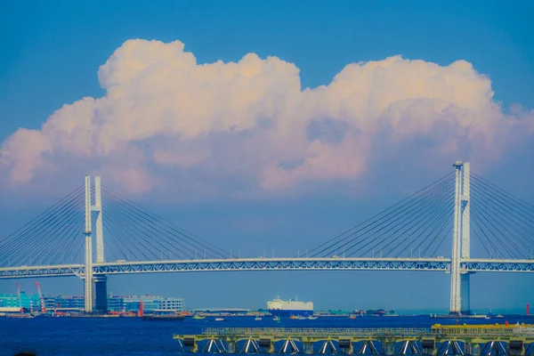 Yokohama Bay Bridge Och Sommarhimlen — Stockfoto