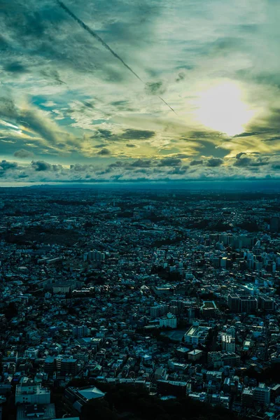 从横滨地标塔观景台看横滨市与日落 — 图库照片