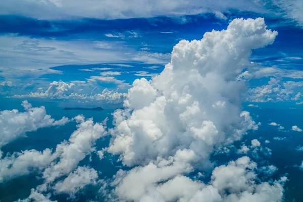 飛行機から見た雲と空 — ストック写真