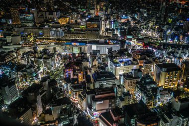 Gece görüşü Ikebukuro İstasyonu