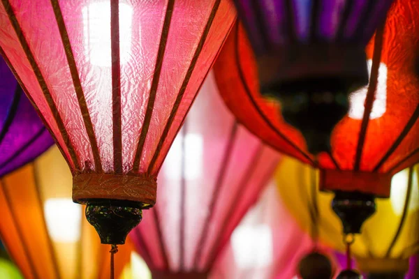 Lampy Pestrobarevného Letního Festivalu — Stock fotografie