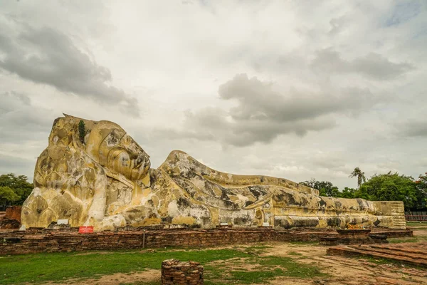 Tempel Van Leunende Boeddha Wat Lokayasutharam — Stockfoto