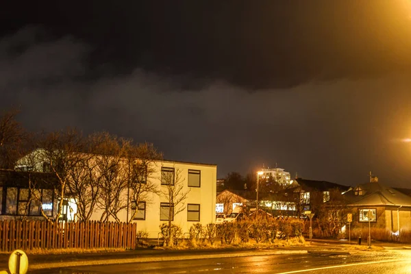 Ijsland Reykjavik Skyline Nachtzicht — Stockfoto