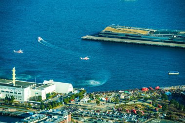 Yokohama 'daki eğitim sahası yeni yıl itfaiyecilerini yakıyor