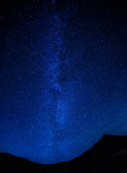 Islandia Montañas Cubiertas Nieve Cielo Estrellado — Foto de Stock