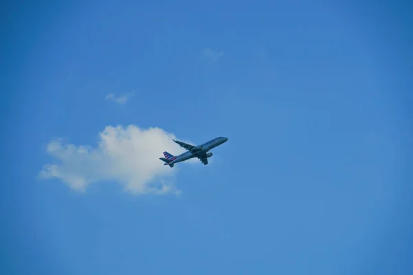 Céu Azul Plano Imagem — Fotografia de Stock