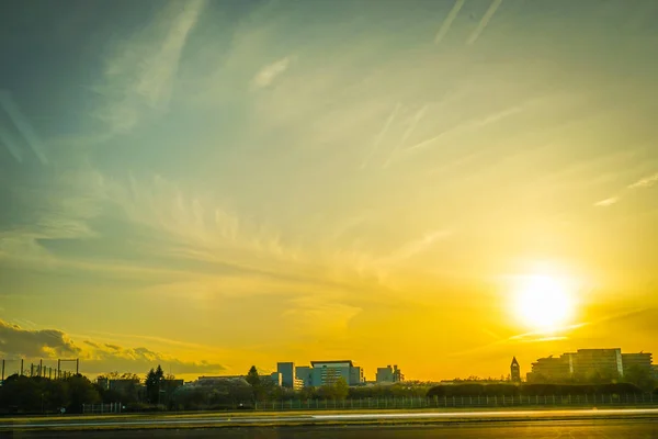 調布空港と夕暮れ — ストック写真