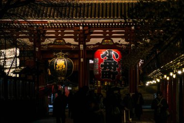 Gece Asakusa seçici odaklanma
