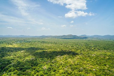 Manzara Sri Lanka, Sigirya kaya zirvesinden görünüyor