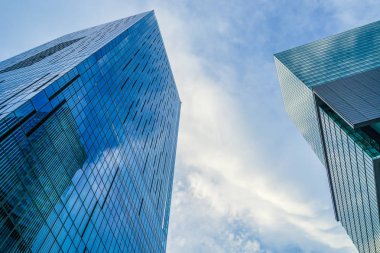 Yüksek binalardan ve gökyüzünden Shibuya