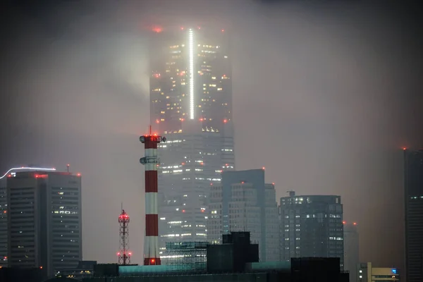 Verhuld Mist Yokohama Herkenningstoren — Stockfoto