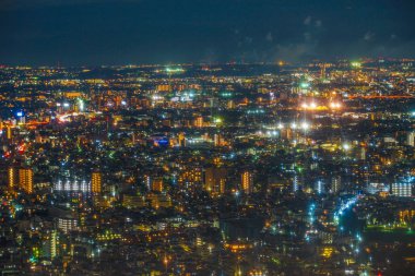 Tokyo Metropolitan Hükümet Binası 'nın gözlem güvertesinden Tokyo gece görüşü