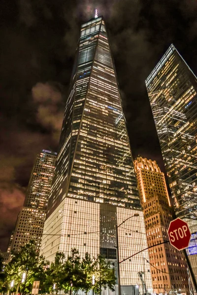 Night One World Trade Center Нью Йорк — стокове фото