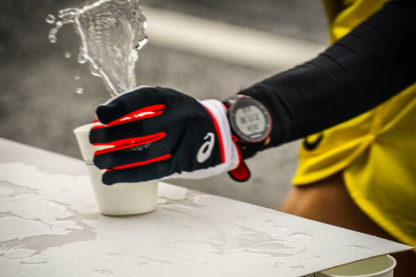 Водные станции марафона
