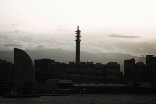 从横滨天桥上看得见的横滨水手城风景 — 图库照片