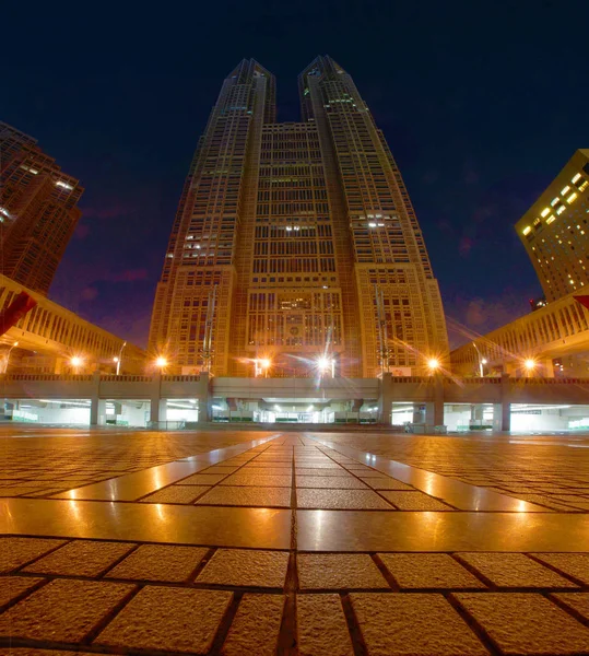 Tóquio Governo Metropolitano Noite — Fotografia de Stock