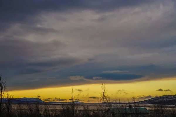 Zasněžené Hory Modrá Obloha Islandu — Stock fotografie