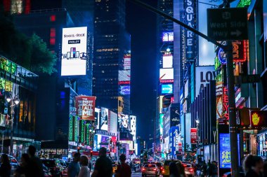 New York Times Meydanı 'nın gece manzarası (Timessquare)