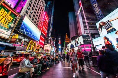 New York Times Meydanı 'nın gece manzarası (Timessquare)