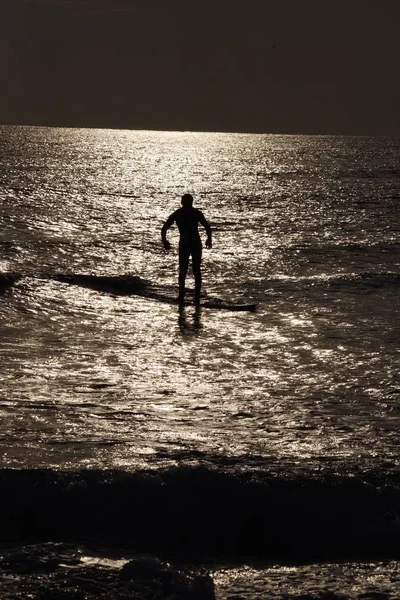 Surfer Silhouette Selective Focus — Stock Photo, Image