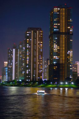 Chuo-ku, Tokyo gece manzaralı.