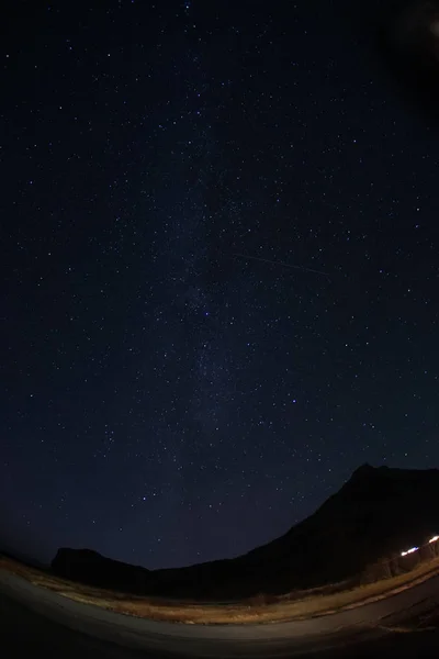 Islande Montagnes Enneigées Ciel Étoilé — Photo