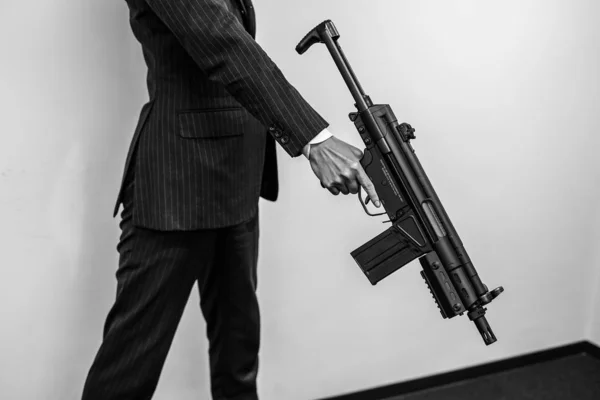 Businessman Fight Machine Gun — Stock Photo, Image