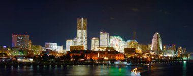 Yokohama gece görüşü (panorama)