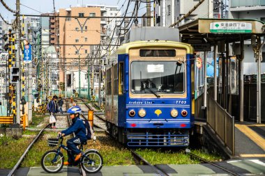 Toden Arakawa Çizgisi