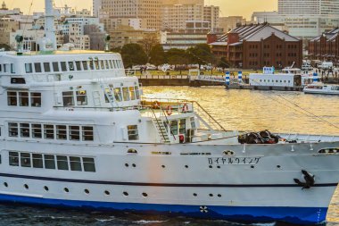 Kırmızı Tuğla Depo ve Kraliyet Kanadı