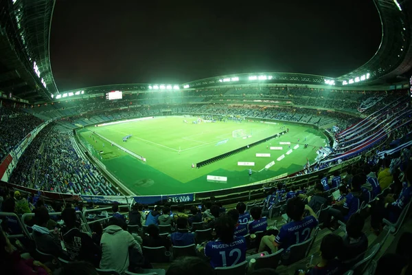 People Cheer Football Game — ストック写真