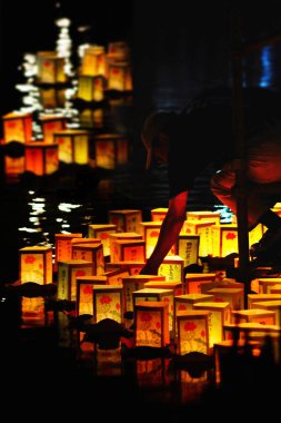 Dilek Bir fener üzerine