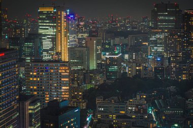 Tokyo gece görüşü Roppongi Tepelerinden görüldü