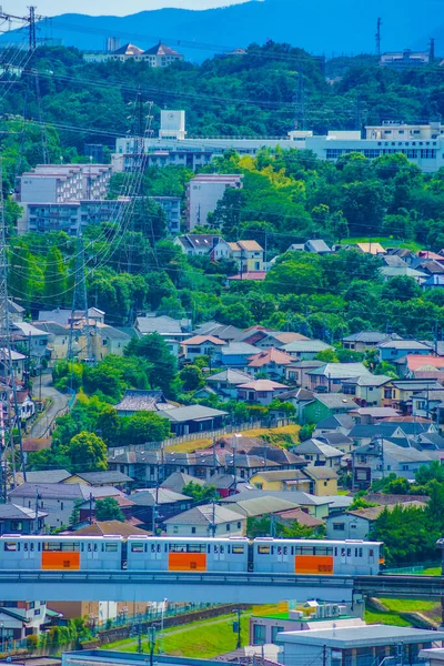 Tama Monorail Qui Gère Quartier Résidentiel — Photo