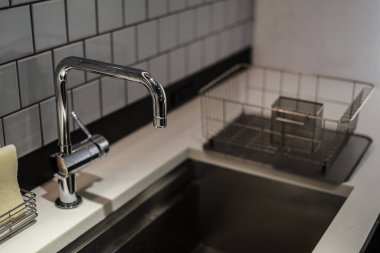 Şık bir mutfağın resmi