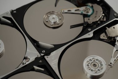 Çürümüş sabit disk sürücüsünün resmi