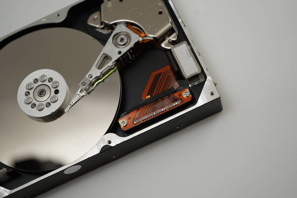 Image of the decomposed hard disk drive
