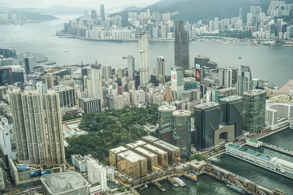 スカイ100の展望台から見える香港のスカイライン — ストック写真