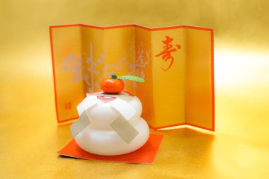 Görüntünün Kagami Mochi 'si (Yeni Yıl kartı materyali)