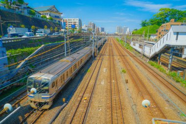 Yokohama İstasyonu 'na giden hat grubu.