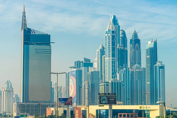 Skyline Dos Emirados Árabes Unidos Dubai Visível Partir Metrô Dubai — Fotografia de Stock