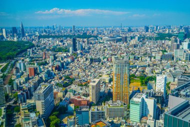 Yeni Ulusal Stadyum ve Tokyo silueti