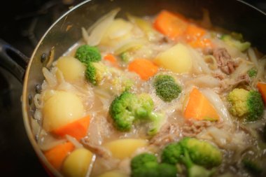 İçindekiler Kuzen White yahnisi