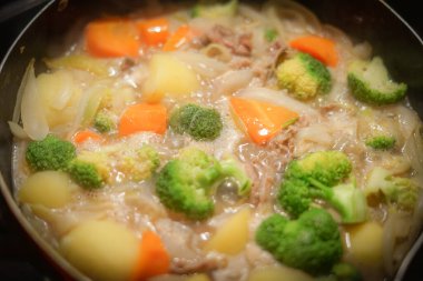 İçindekiler Kuzen White yahnisi