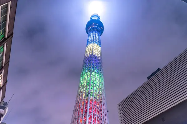 Tokios Himmelsbaum Olympischer Farbe — Stockfoto